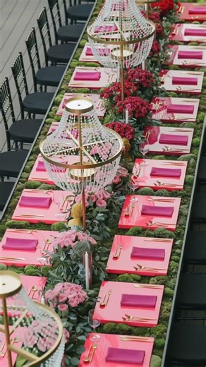 Chandeliers Shimmering Above, Greek Statues Watching Quietly… Pure Main Character Elegance !