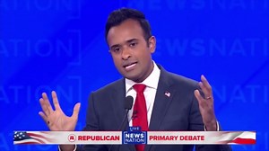 Vivek Ramaswamy Sinks to Fat-Shaming Chris Christie in GOP Debate