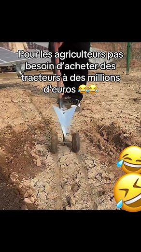 Mème drôle d'agriculteur et tracteur