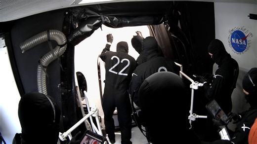 Hatch Closed on SpaceX Dragon Spacecraft  - NASA