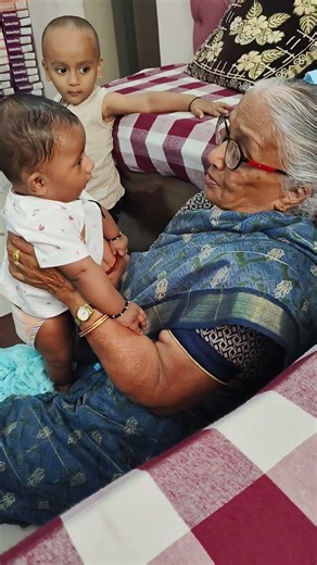 4 generations, one beautiful bond ❤️Pure blessing ❤️#shorts#familylove #blessed #baby #viral