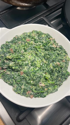 Corre Larkin on Instagram: "My Mom has been making the creamed spinach since the 70’s and every year it’s on our Thanksgiving table. But this year I am tweaking it slightly and making it for our Christmas dinner. It goes perfectly with the roast beef I am serving and it’s one of those dishes that everyone loves. #cooking #dinner #eating #homecooking #foodie"