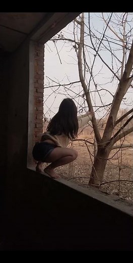 The view outside the window #behindthescenes #portraitshoot #asianmodel #photoshoot #modeling