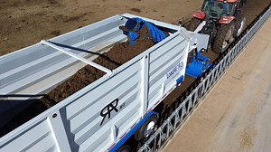 Built for real work. Proven in real conditions. The LoadAll is engineered to handle wet and dry manure with reliability you can see in action. We’re currently accepting demo requests—give us a call to set up a demo and see how the LoadAll performs on the job. No pressure, just real results. 🌐 www.rapmanufacturing.com 📞 806-244-0075 If manure handling is part of your operation, this is a machine worth knowing. | RAP Manufacturing