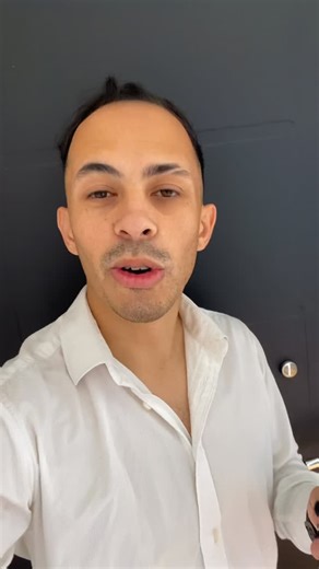 Cristian on Instagram: "¿Sabías que una página pasa de fea a profesional gracias a CSS? 🎨✨ En este reel te muestro la diferencia REAL entre usar solo HTML y agregar estilos con CSS. Si querés el código del ejemplo para practicar, comentá “CSS” y te lo mando 💬 #programacion #webdesign #html #css"