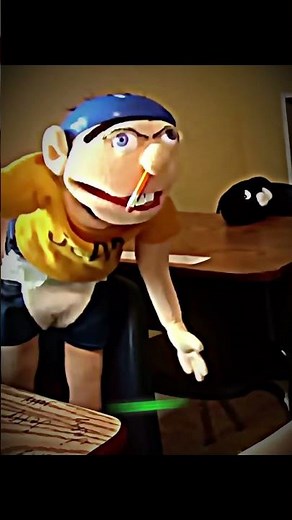 JEFFY PLAYING FORTNITE?! 🔥💯🥶🗣️#sml #smljeffy #jeffy #funny #jeffyfunny #edit #comedy #shorts