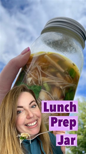 Soup in a Jar! 🫙 So quick, easy and tasty!You can use leftovers, any veg that needs using up and you can make several jars at once.🙌For this soup in a jar I used: - 1tbsp soy sauce - 1tsp garlic purée -1/2tsp ginger purée - 1tsp chilli purée - 1tbsp honey - tiny desh of rapeseed oil - 1/2 chicken breast - 1/2 spring cabbage leaf - 1 spring onion - 1 mushroom - rice noodles - stock cube (or less if you want too)Simply add the soy sauce, chilli, ginger, garlic, honey, and oil to the jar, then di