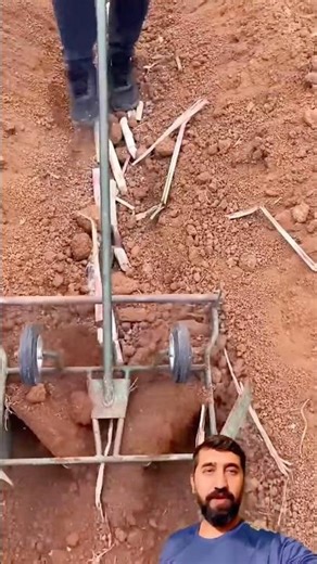 Simple Hand-Driven Machine for Planting Seeds 🌱