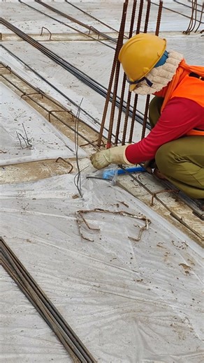Technical remove rebar on beam concrete to cast slab concrete