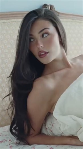 Sony Music Taiwan Pop｜索尼西洋粉絲團 | 🔒倒數10天解開她心裡的鎖🔒 麥狄森碧兒 (Madison Beer) 最新專輯《locket》即將在下週五 1/16登場，39秒預告影片正式公開，看完後有沒有喜歡哪個段落? 再10天就能聽到整張🥹 發行前繼續聽麥狄森首支進入告示牌單曲榜的〈bittersweet〉🔒... | Instagram