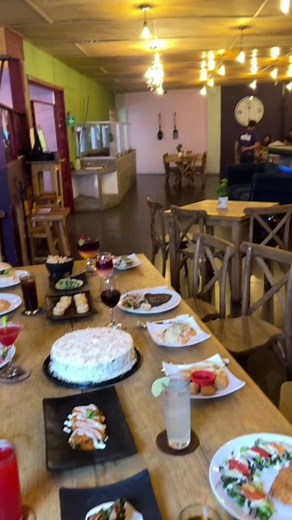 5.6K views · 29 reactions | Come todo lo que quieras #Moira #restaurant #buffet | Moira | Facebook