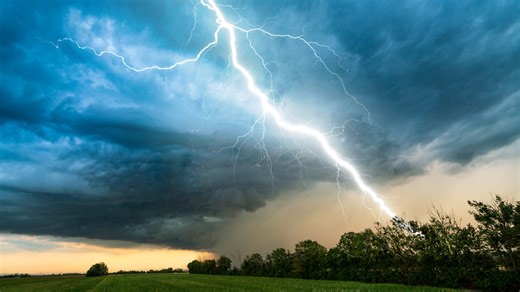 515-mile-long lightning bolt that spanned 5 states is the longest on record