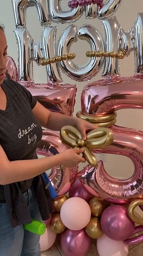 How to Make a Balloon Bow | Balloon Art Tutorial