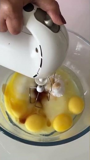 Easy Vanilla Bundt Cake Recipe Video #shorts