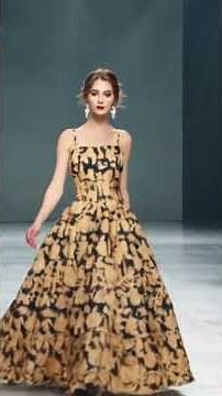 STUNNING Virtual Models Take Over the Catwalk!