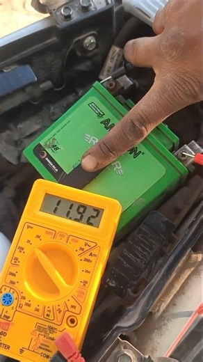 How to check battery charging with multimeter #shortvideo #battery #multiplayer