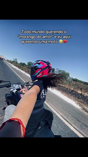 Morango do Amor e Motocicletas: Um Sonho de Liberdade
