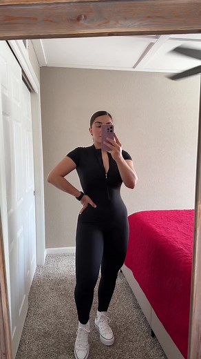 Stylish Jumpsuit Outfit Ideas for Women