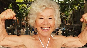 Fitness-Influencerin mit 75- Jahren: Rentnerin zeigt ihre unglaubliche Verwandlung