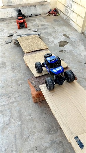 Rc Monster Truck 4x4 Vs Rc Rock Crawler 4x4 Offroading Testing #shorts