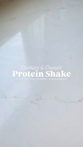 Craving something sweet after a workout? This COOKIES AND CREAM PROTEIN SHAKE seriously tastes like a milkshake, but it’s packed with 25g of protein and no ice cream required. 💪🍪 It’s thick, creamy, and perfect for post-workout or when you just want a sweet treat that actually keeps you full. Comment “recipe” and I’ll send it your way! protein smoothie | cookies and cream | high protein recipes | post workout fuel | healthy shake | Eating Bird Food