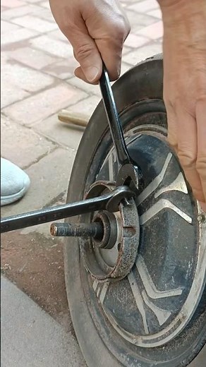 Mastering Bolt and Nut Removal Innovative Tips Using Dual Wrench Techniques