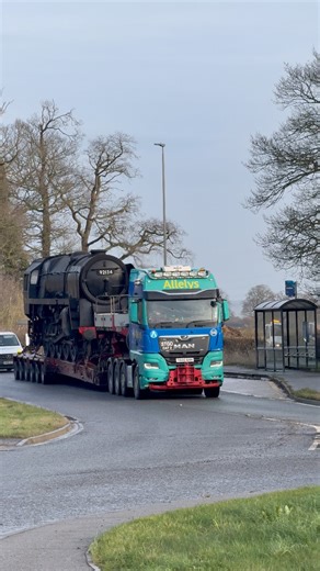 11.20 Allelys Heavy Haulage on A169 near Malton this morning assisting the move of 9F 92134 locomotive to the Great Central Railway at Loughborough. | North Yorkshire Weather Updates