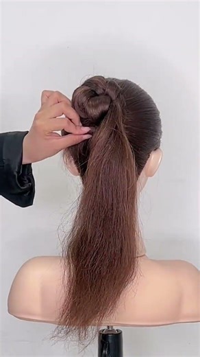 Effortless & Eye-Catching High Bun for Beginners - Master It in Seconds