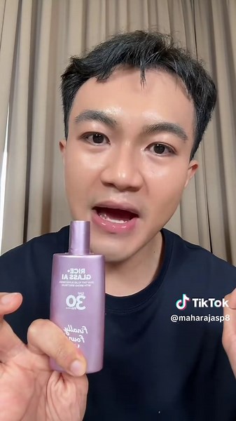 Replying to @Mayditamayy menurut kalian skin tint sunscreen FFY @Finally Found You paling bagus diaplikasikan pakai tangan, flat brush, foundation brush, atau puff?! 💜👀👑✨ #kerajaanglowing #belilokal #sunscreen #tintedsunscreen #sunscreenviral