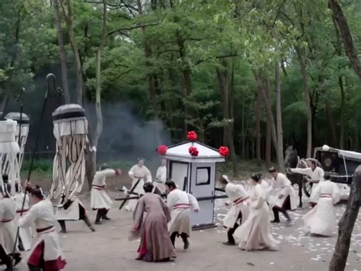 The bride who was forced into marriage was saved! #reels #drama #Chinesedrama #hotdrama | 柒号剧场drama