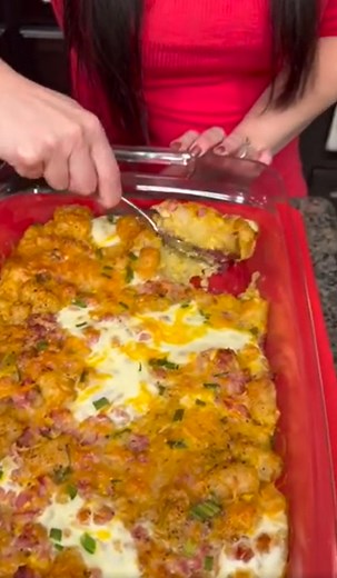 Ham and Cheese Tater Tot Casserole | Quick One-Pan Breakfast