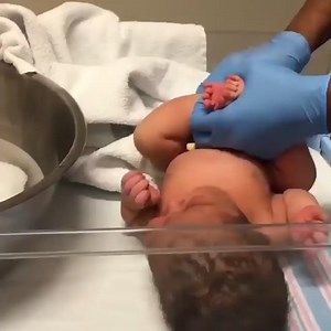 5.1K views · 490 reactions | Newborn in first bath in hospital #Newborn #Baby #CuteBaby #Babies #CuteBabies | Baby's Diary | Facebook