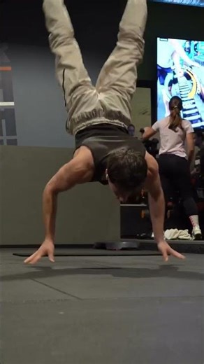 Hand & Finger pushups #fitnessjourney #pushup #shorts #workout #motivation