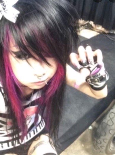 Wednesday_addams/Aiyana_clemmy (@nativesrule_trumpdrools)’s videos with original sound - Izzy