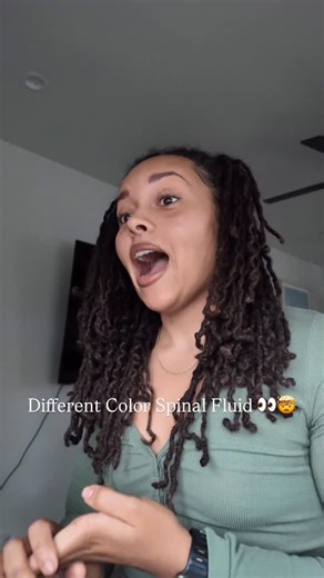 Have you ever seen spinal fluid that was a different color other than clear and colorless? 👀 Let’s break it down. Prefix: Xantho- = yellow 💛 Suffix: -chromic = color 🎨 So, xanthochromic literally means “yellow-colored.” You’ll see xanthochromia in cerebrospinal fluid 2–12 hours after a subarachnoid hemorrhage due to the breakdown of red blood cells releasing bilirubin. It’s an important sign that blood has been in the CSF for a while and not from a traumatic tap. 🩸😳 Make sure you know this 