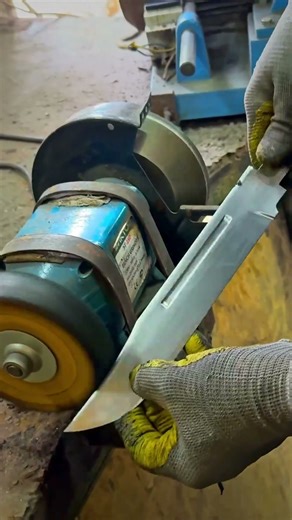 Craftsman's Process: Handmade Knife Making