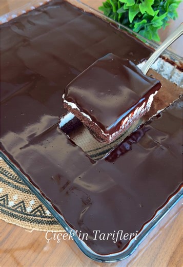 Ağlayan Pasta Tarifi: Kolay ve Lezzetli