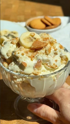 easy + healthy banana pudding for all your summer dessert needs 🍌 #bananapudding #nobakedessert