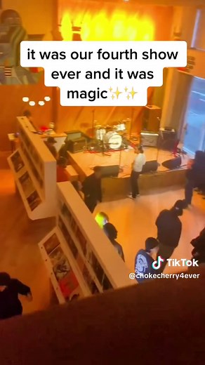 Hi we’re chokecherry ❤️ we just released a single called “Glass Jaw” and we’re about to rock your world ~~ follow us for more music & shows ~~ @chokecherry4ever ✨🧿✨ #indie #shoegaze #hexgirls #chokecherry #bayareamusic #bubblegrunge #femme #ontournow