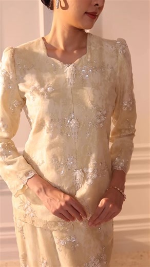 SHOP AT CAFTANIST | LOCAL BRAND MALAYSIA on Instagram: "Its not about what you are given, but how you make do with it. The Alaia Beaded Lace Kurung is a Caftanist Raya 2026 iconic piece that focuses on appreciating the material; without mixing a little too much here and there, nothing overdone. So you know the one shining will always be you 😘"