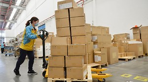 Comerțul online din România va crește cu cel puțin 15 procente în 2021: Ce produse se vor vinde mai bine