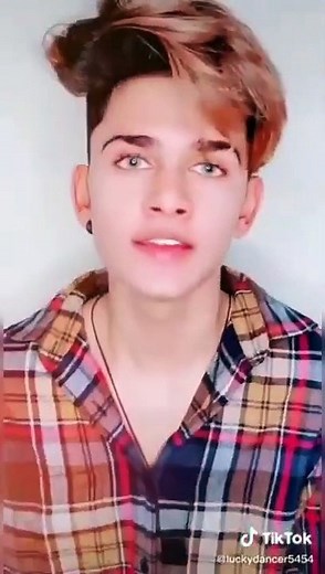 Broken Heart TikTok Shayari video | Romantic poetry 1 Sad Shayari video