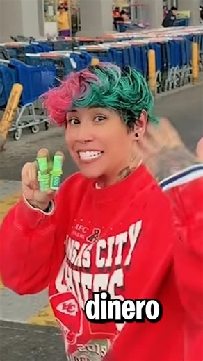 Alí 🍗 on Instagram: "Escondí $10000 en Walmart"