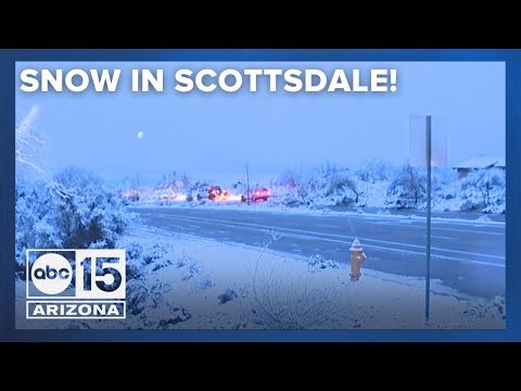 Snow flurries in north Scottsdale amid winter storm