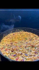 COMIDA VEGANA SALUDABLE... Es mi hija Karla con su amigo, el Chef de Cocina Vegana Enrique... Tú también puedes comer de esta manera... Si deseas aprender a preparar delicias como estas te invito a visitar mi canal de YouTube RECETAS VEGANAS – SALUD A LA CARTA, en el que encontrarán muchísimas propuestas de comida vegana saludable y fáciles de preparar, además de económicas y nutritivas, que durante años han formado parte de mi estilo de vida. También van a encontrar amplia información teórica c