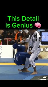 This Cross Sleeve sit up guard attack by Cobrinha is such an amazing demonstration of technique. Using your opponents own pull away from the sleeve feed so that you can climb up directly to the back. #Bjj #jiujitsu #bjjforlife #artesuave @vital_kimonos | Jonathan Thomas
