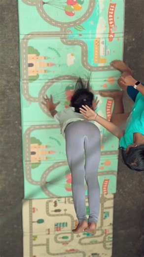 Backhandspring backflip slowmotion