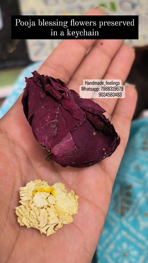 Pooja blessing flowers preserved in a keychain Whatsapp: 7988319679 9034583483 Www.hfgifts.com #flowerpreservation #flowers #keychain #resinpour #resinkeychains #resinartist #varmalapreservations #flowerdrying #bhiwandicity #bhiwani #memories #trendinggifts #trending #trendingsongs #bhiwani_giftshop #handmadefeelings | Handmade Feelings | Facebook