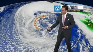 What is a bomb cyclone? 🤔 Is it different than a hurricane? 🌪️⛈️ ABC7's Alex Cheney explains and tells us how to prepare for this winter storm. https://abc7.la/3Zfp9th | ABC7