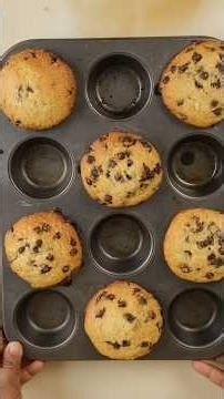 Bakery Stye Chocolate Chip Muffins